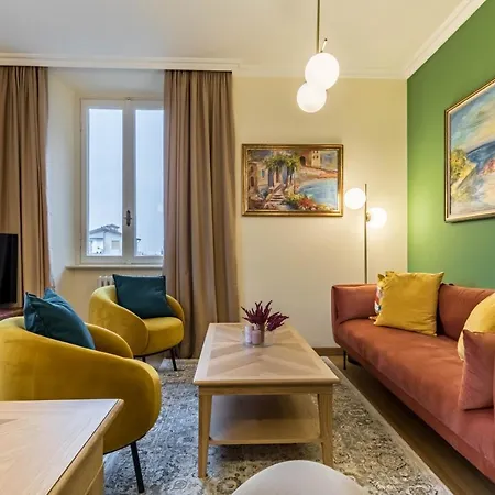 Joivy Exclusive In Close To