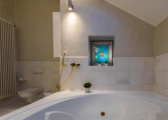 Joivy Exclusive In Close To Daire *