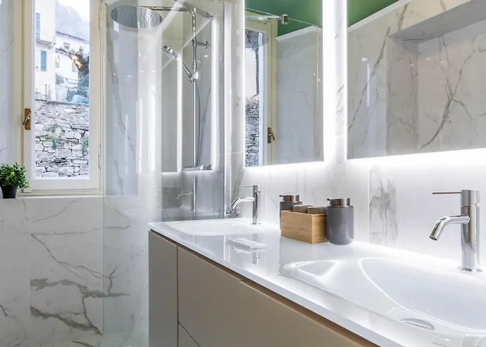 Joivy Exclusive In Close To Daire Cernobbio