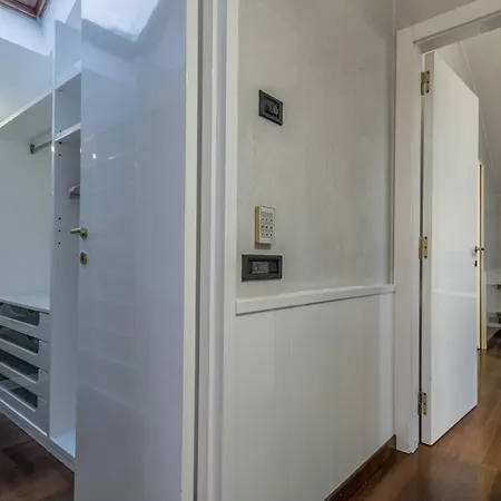 Joivy Exclusive In Close To * Cernobbio